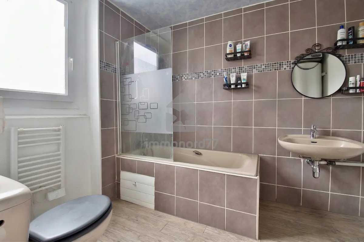 Achat appartement claye souilly baignoire 69d01102a76d1