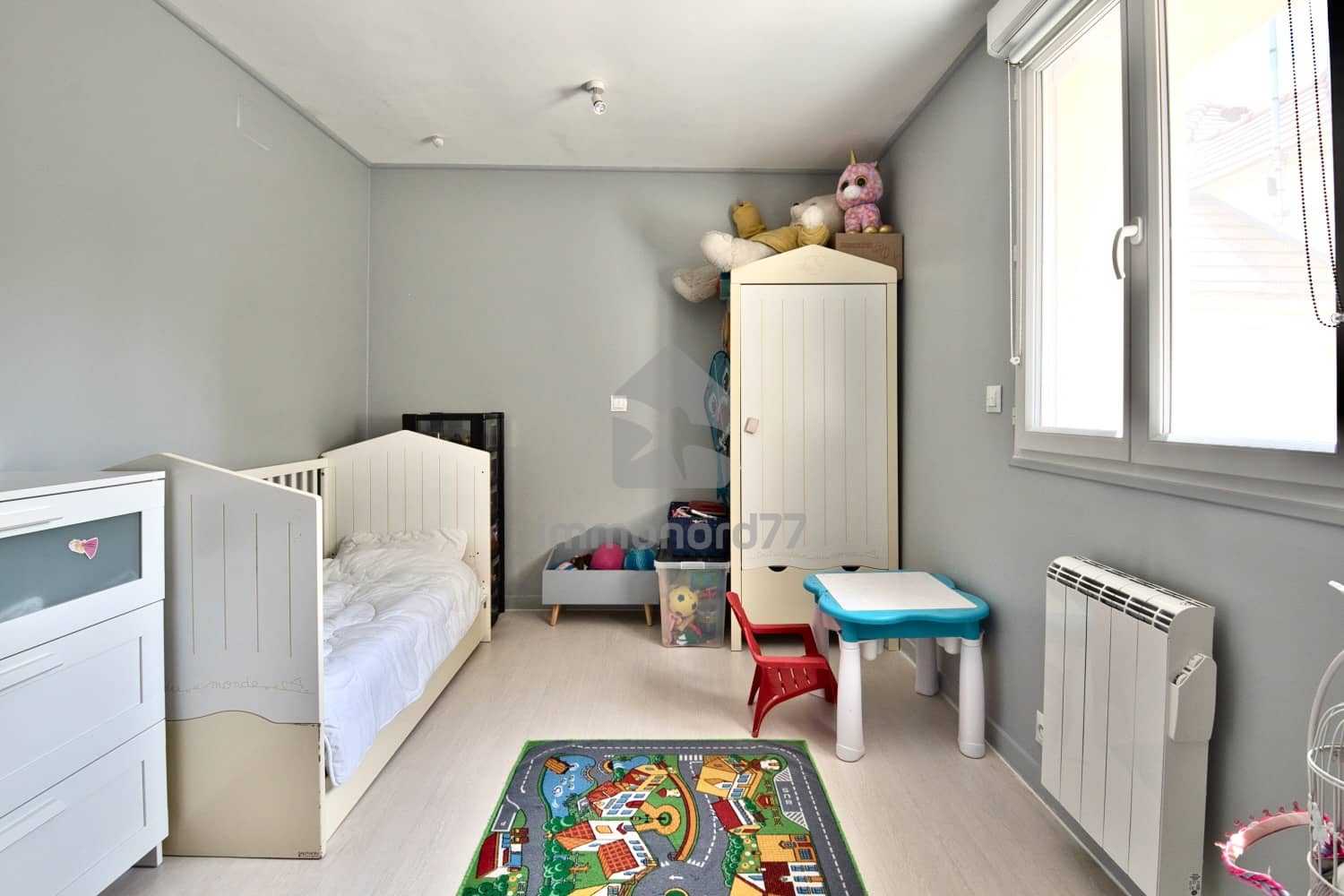 Achat maison ville claye souilly chambre1 687fba13510a2