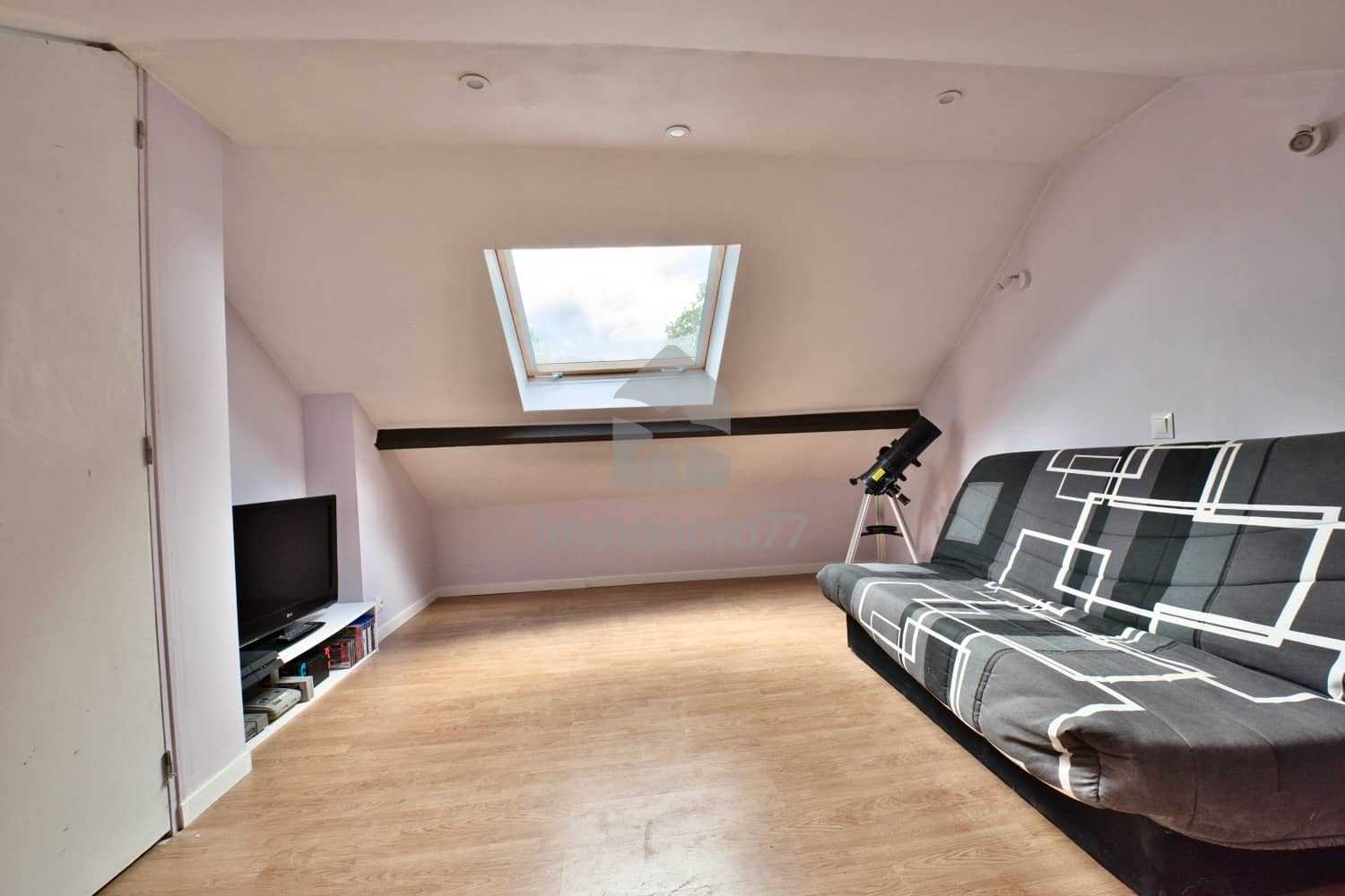 Achat maison ville claye souilly chambre3 687fb9e46971c