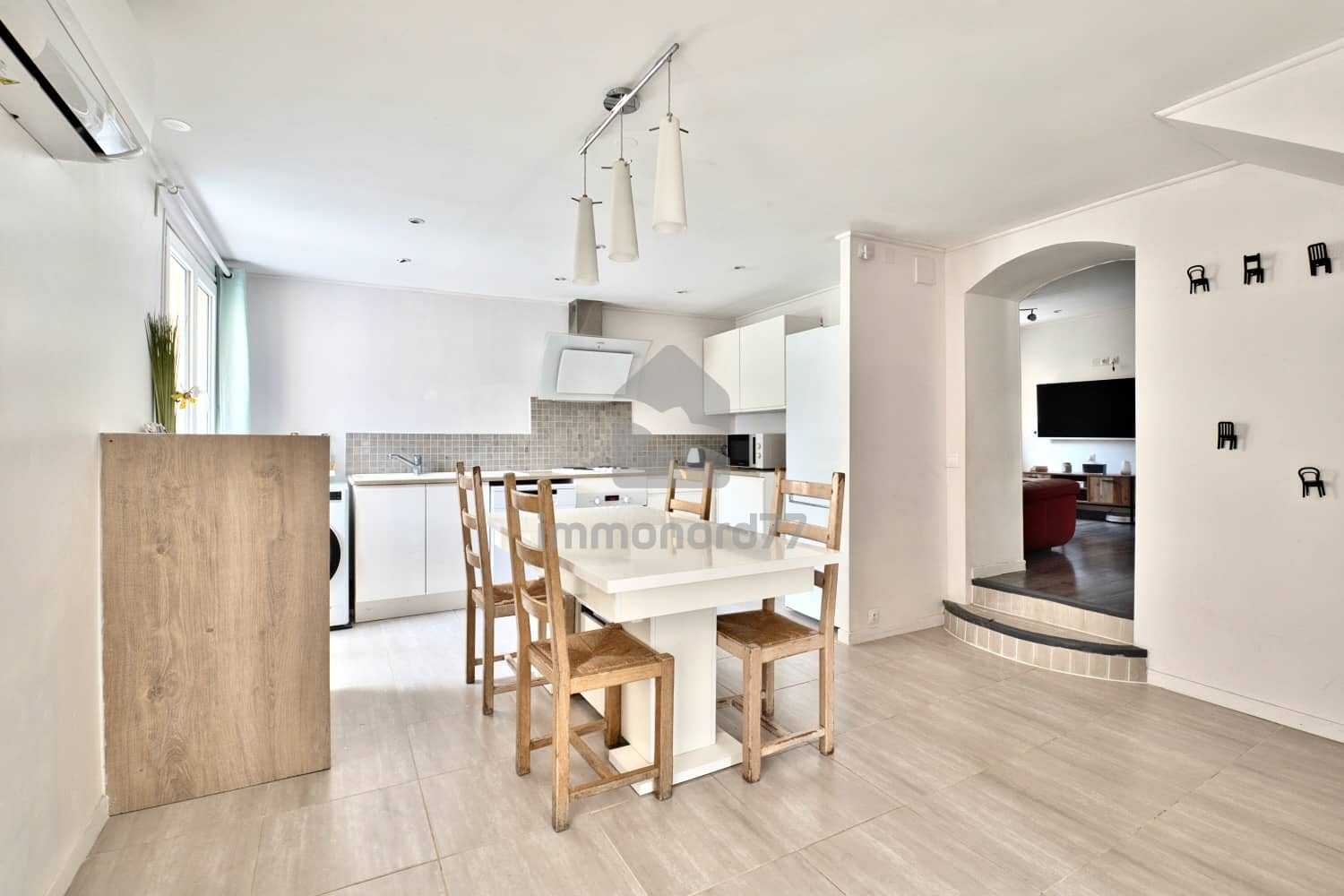 Achat maison ville claye souilly cuisine 687fb9d26742e