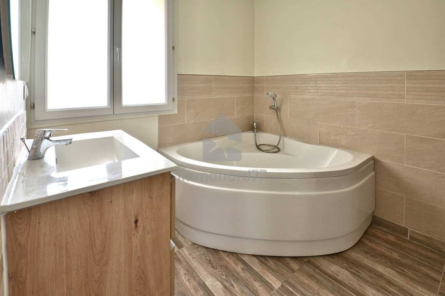 Achat maison ville claye souilly salle de bain 687fb9f5bca75
