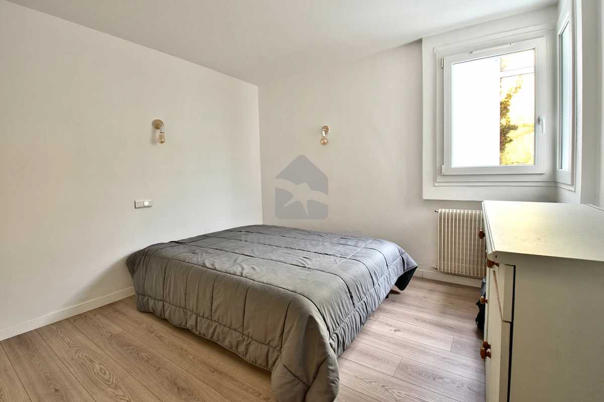 Chambre1 commode maison ville claye souilly 6aaaaec06dc06
