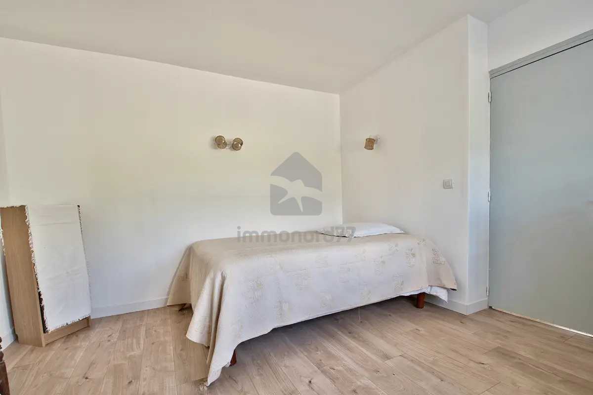 Chambre4 meuble maison ville claye souilly 6aaaaeea609ec