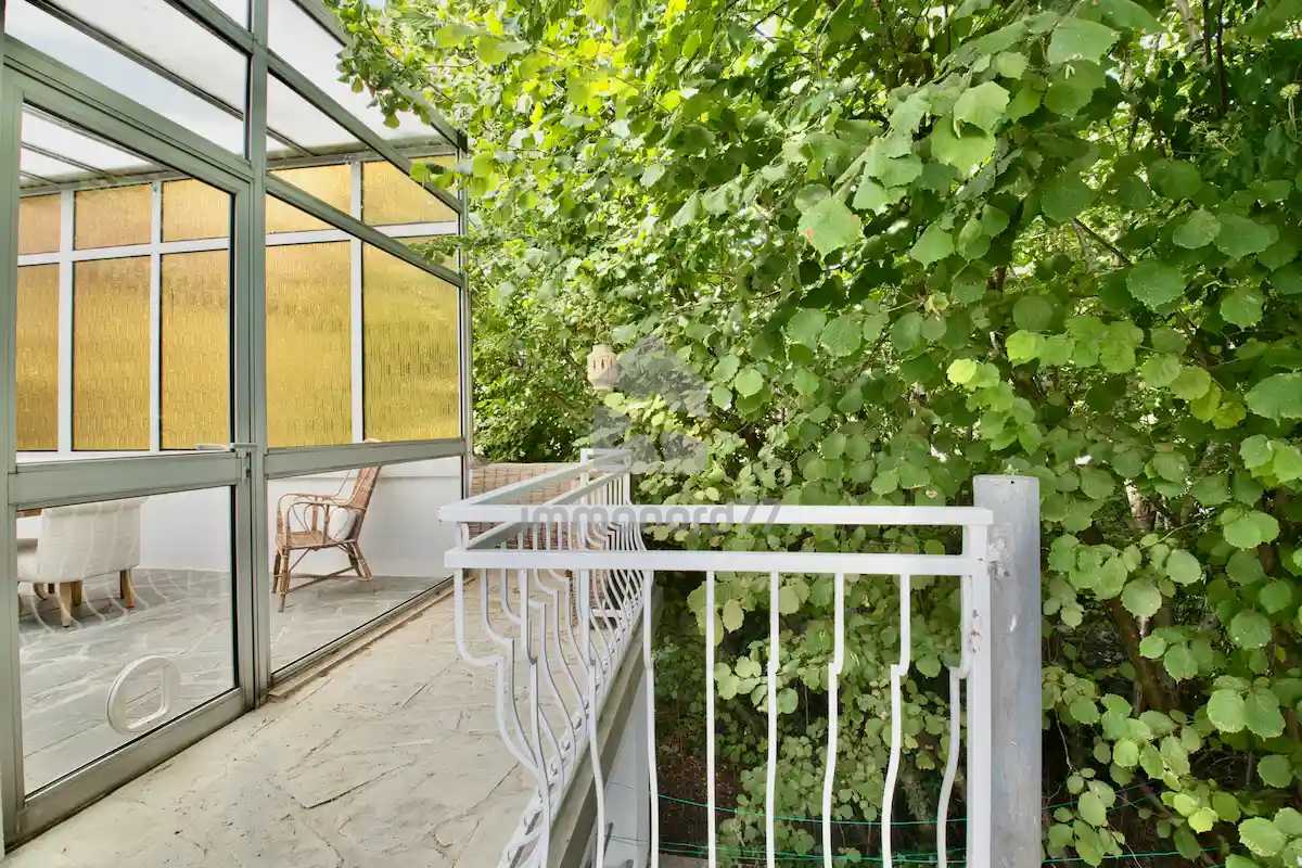 Entree veranda balcon maison ville claye souilly 6aaaaf2289d17