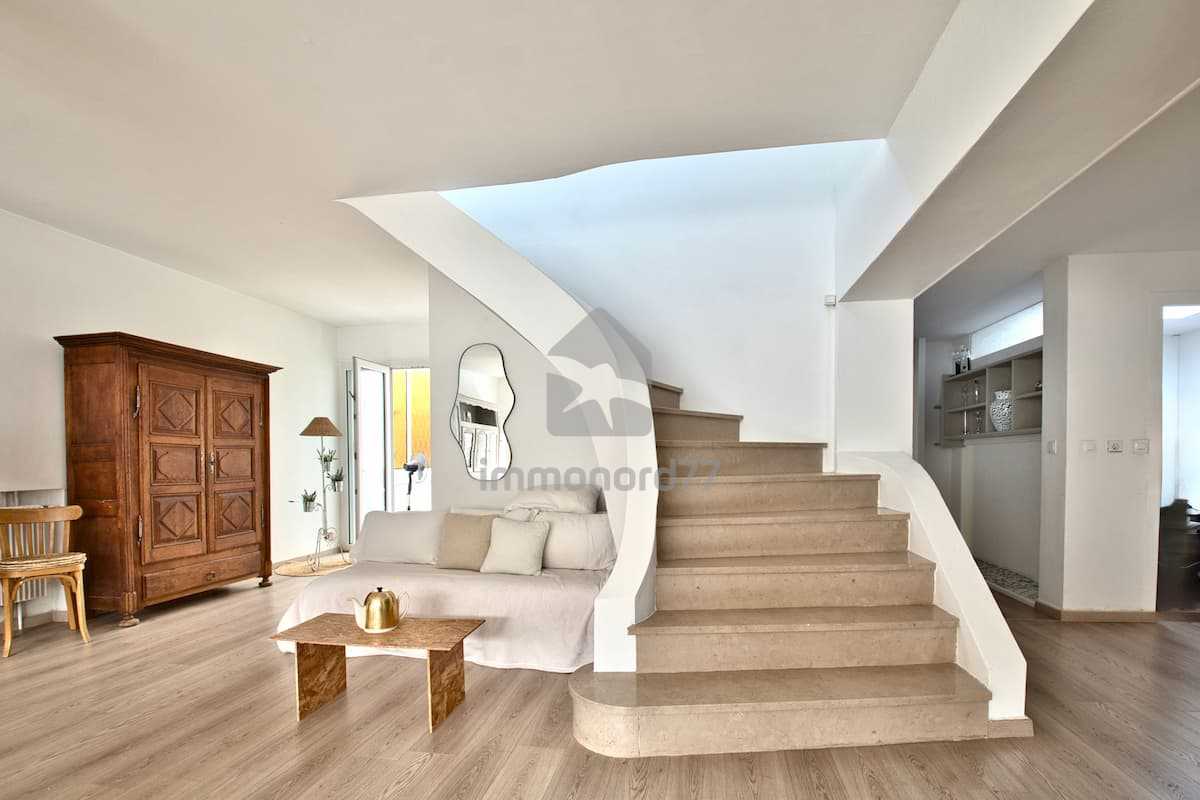 Escalier etage2 maison ville claye souilly 6aaaaf22b98da