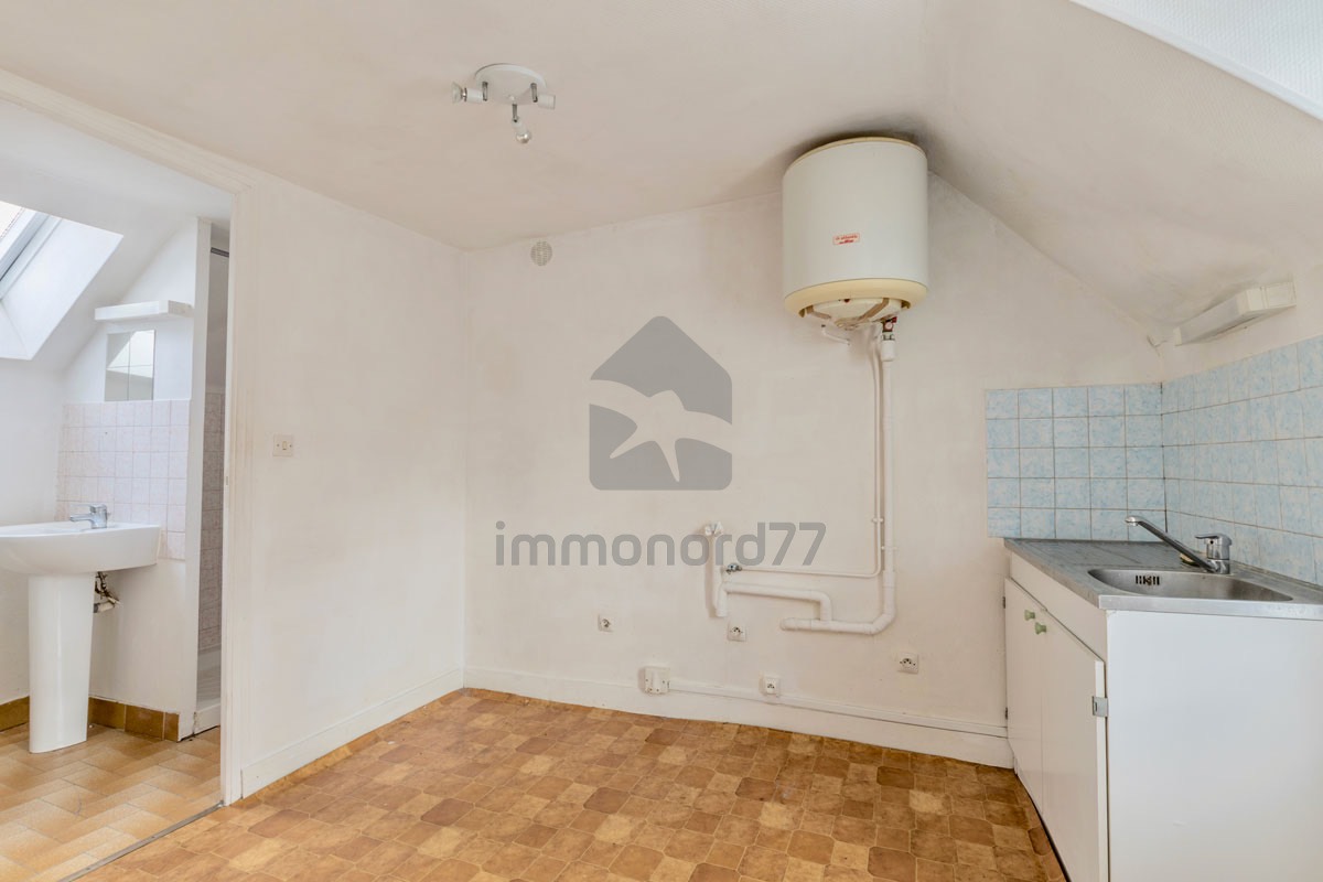 Vente appartement T1 claye souilly cuisine3 832a126e8dbc762c7de3f688badf4c07