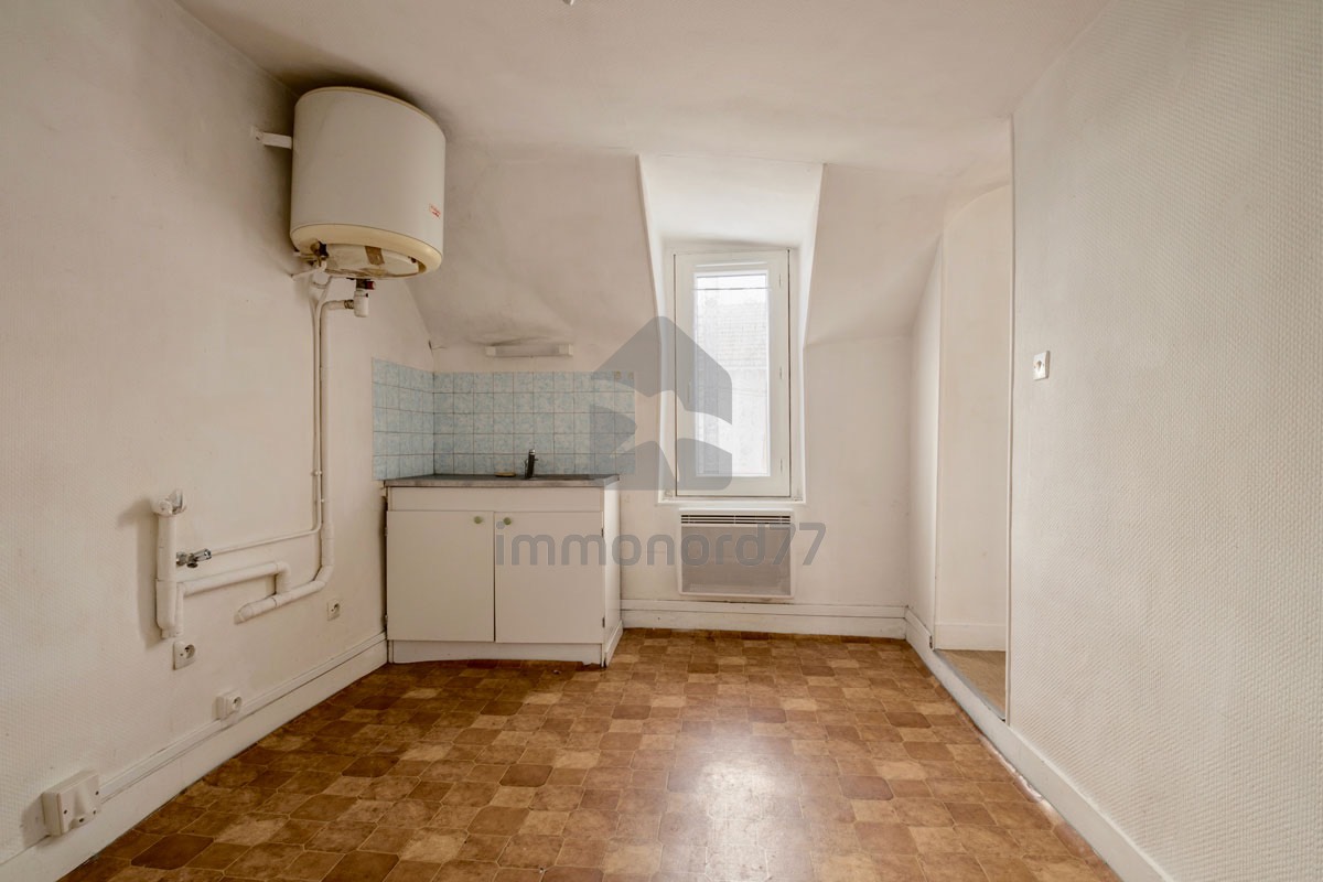 Vente appartement T1 claye souilly cuisine4 b718290b6e3797ec71ad56c16e93e421