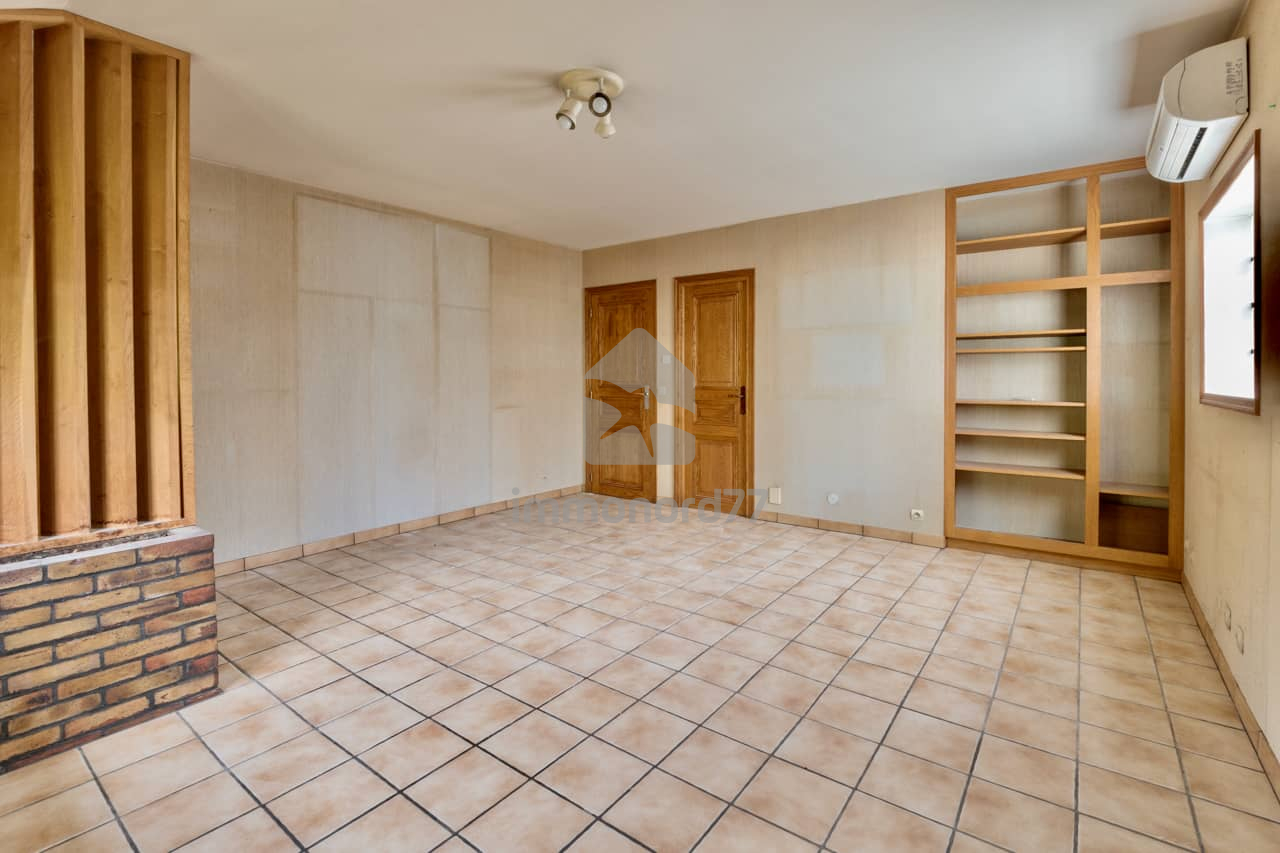 Vente maison oissery chambre1 6541a757605c7
