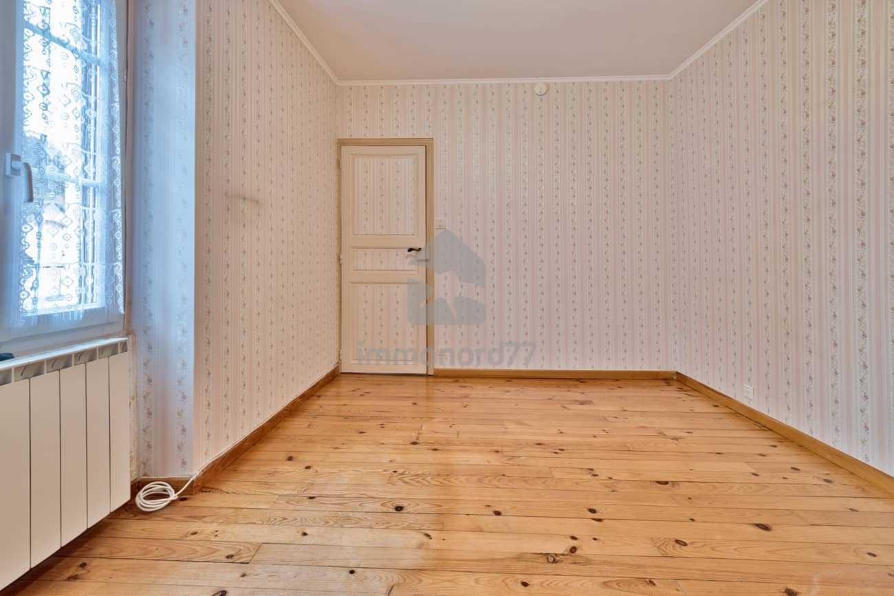 Vente maison roche posay chambre2 fenêtre 65cc79bc0f4d3