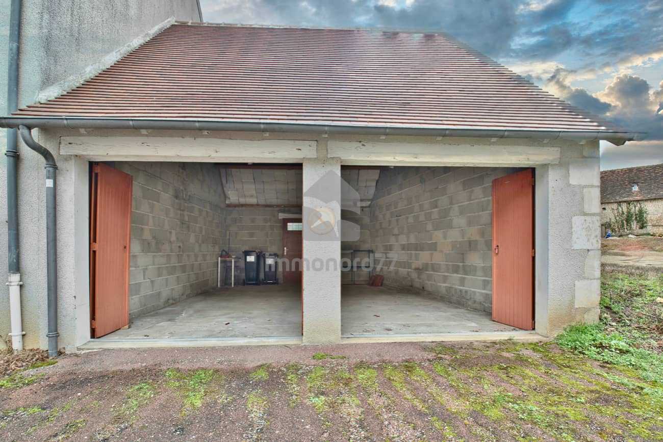 Vente maison roche posay double garage 65cc79cf0eda3