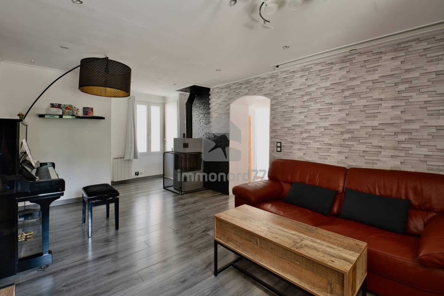 Vente maison ville claye souilly poele 687fb9d2b07e7